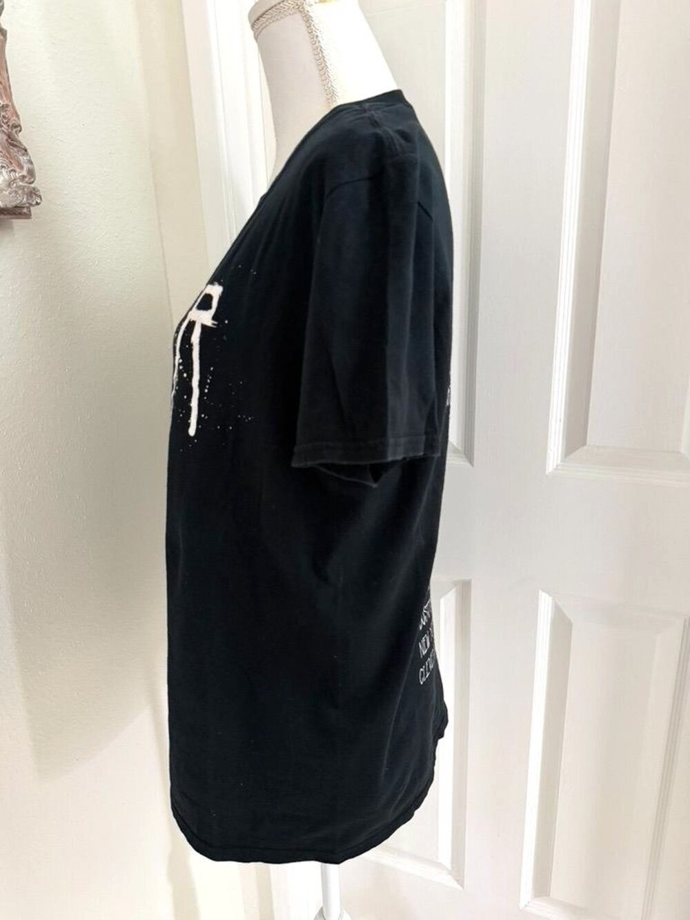 Hozier Gildan Soft Spun Black Concert T-Shirt Size Medium Cotton Pre-Shrunk B41 - Picture 7 of 8